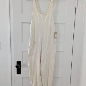 White jumpsuit with pockets XS